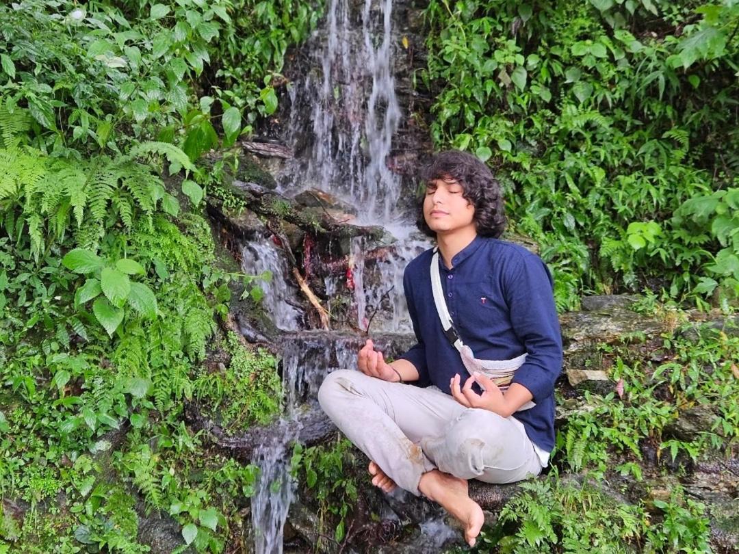 Katyuri Kings Divine Stay- Babaji'S Cave Dwarahat Dış mekan fotoğraf